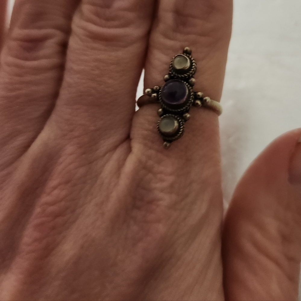 90s Moonstone Amethyst SS ring size 7